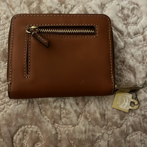 NWTS! Fossil Logan zip wallet in saddle brown - Picture 2 of 4